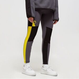 THE NORTH FACE WMNS STEEP TECH FLEECE TIGHT M